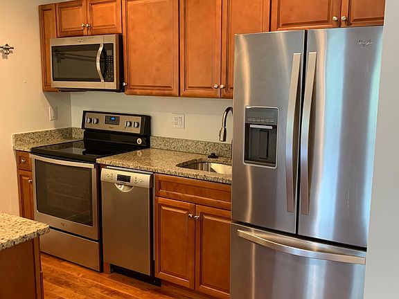 5th image of 2210 Frankford Ave #4
