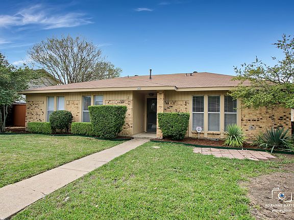02-345WestwoodCourt.jpg