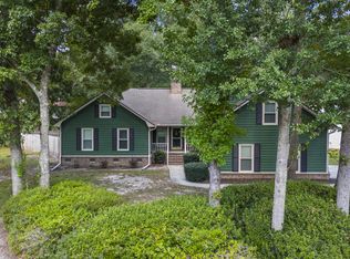 101 Plantation Dr, Summerville, SC 29485