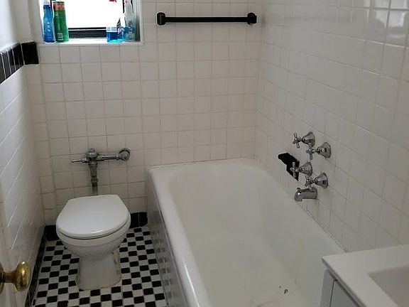 5th image of 3715 Kings Hwy APT 2L