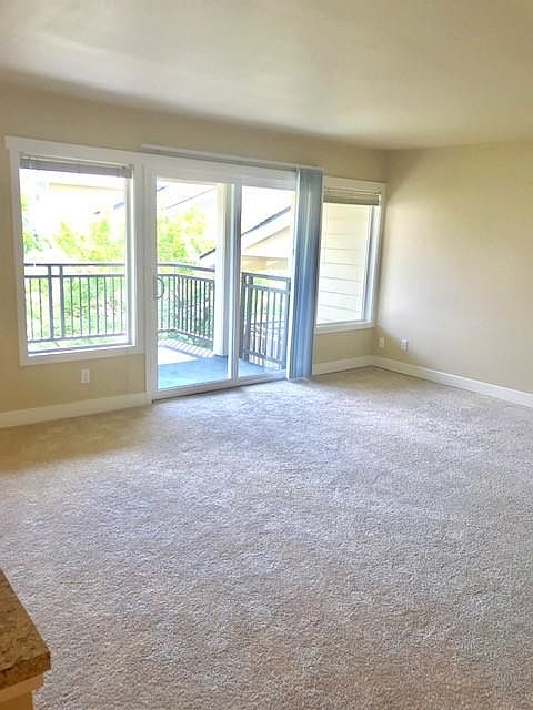 1st image of 800 137th Ave NE #14203