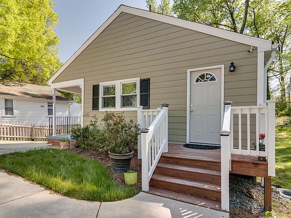 2nd image of 526 Red Oak Ave