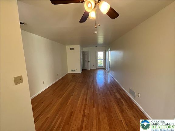 2nd image of 5350 Russell Ct APT 8