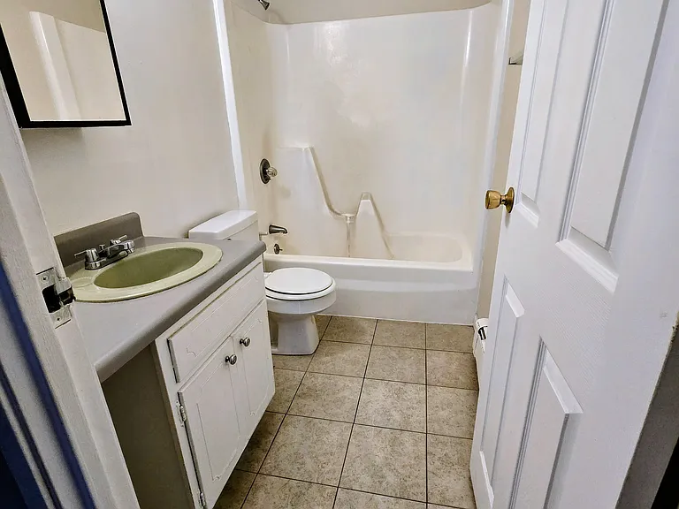 320 Bennett St #HEAT_INCLUDED — Photo 5