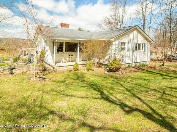 4 Old Plank Road, Ellenville, NY 12428