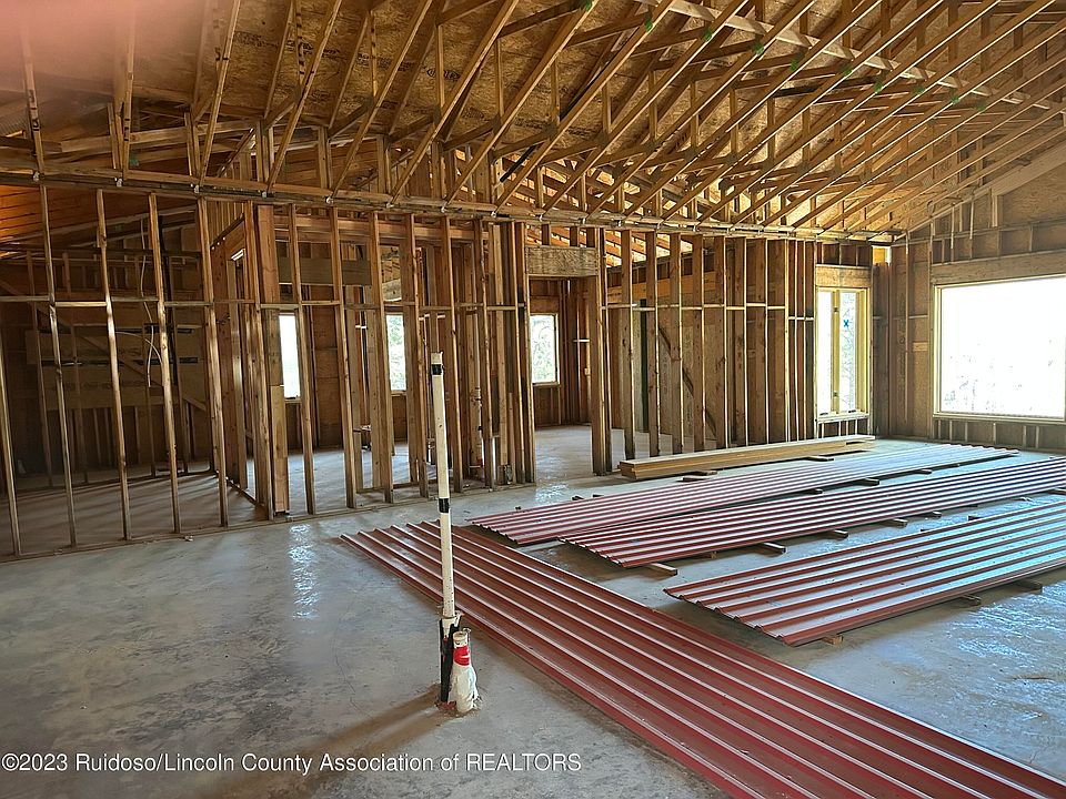 2nd image of 144 Alto Pines Trl