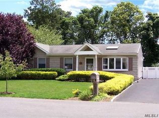 46 Appel Dr E, Shirley, NY 11967