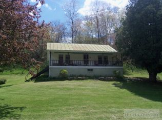 3252 Willie Brown Rd, Crumpler, NC 28617