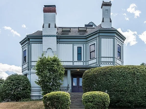 832 Belmont St #2, Watertown, MA 02472