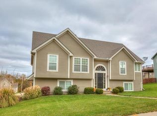 2000 NE 92nd St, Kansas City, MO 64155
