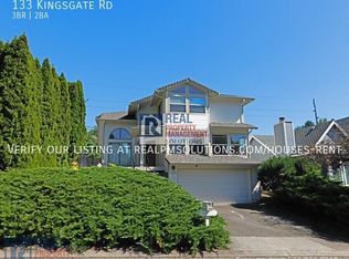 133 Kingsgate Rd, Lake Oswego, OR 97035