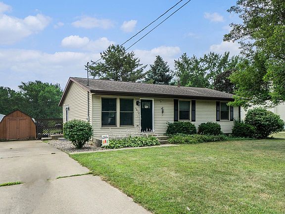 3rd image of 3832 Florinda Ave