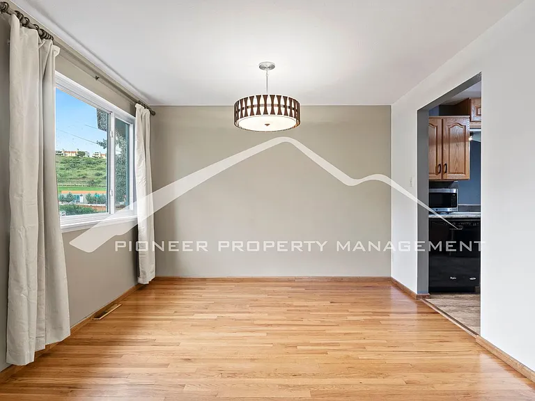 1024 Pike Dr — Photo 4