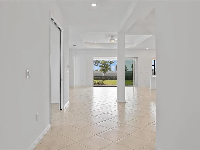 17118 Jadestone Ct — Photo 3