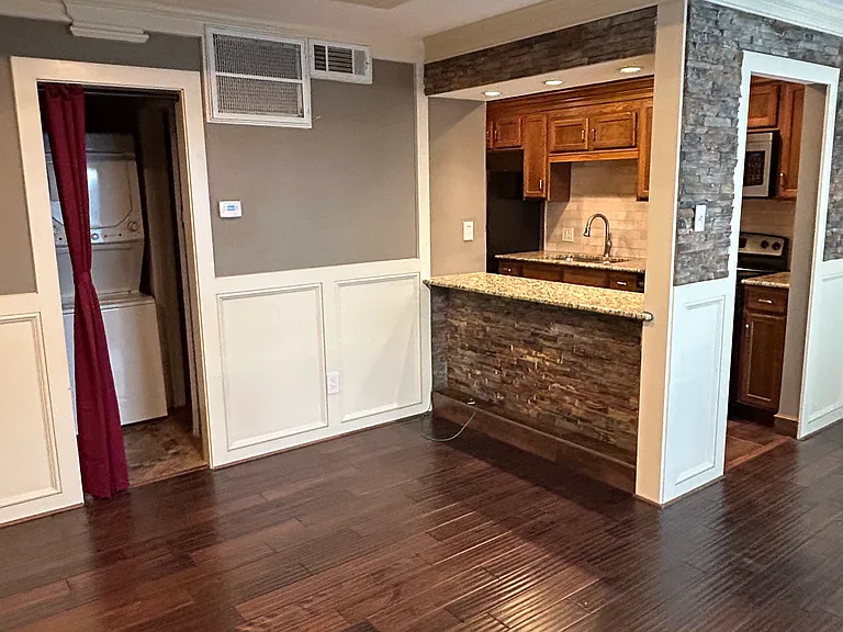 4347 Dickason Ave #116 — Photo 4