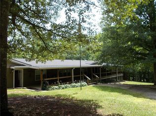 416 Old Jones Rd, Whitesburg, GA 30185