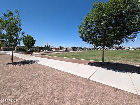5th image of 2708 Fred Roberts Dr