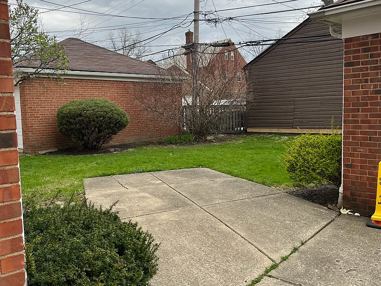 Warrensville Center Rd — Photo 13