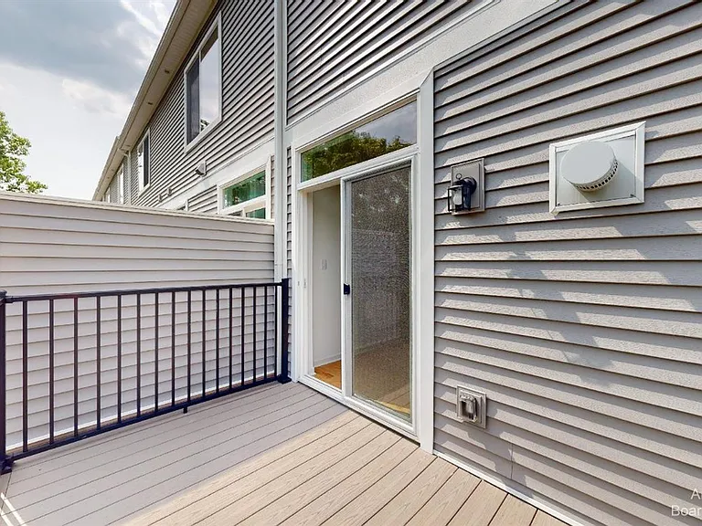2741 Bristol Ridge Dr — Photo 8