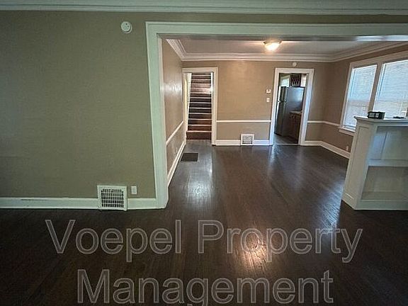 3rd image of 5328 Charlotte St