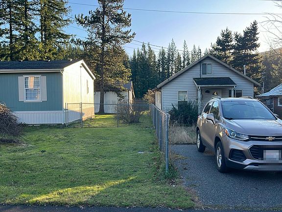 3rd image of 45511 SE 141st St