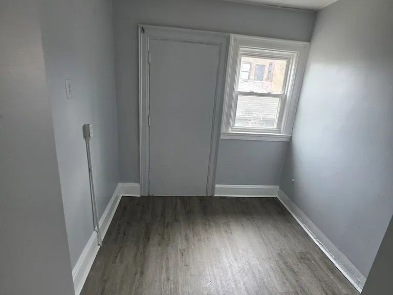 325 Roseville Ave #1 — Photo 8