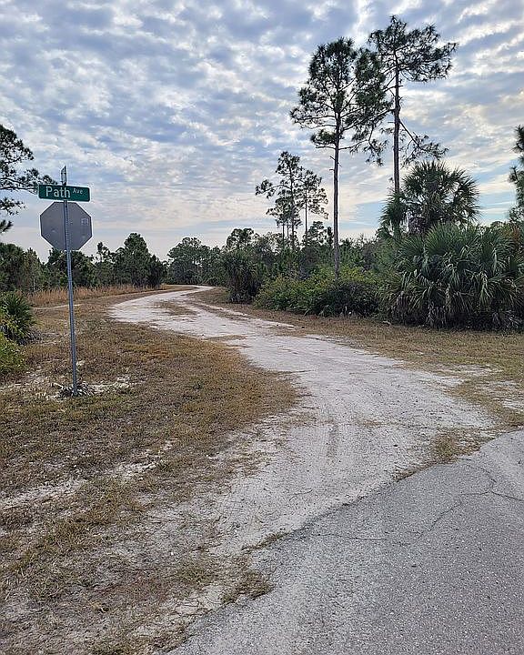 2nd image of 13533 Carousel Dr