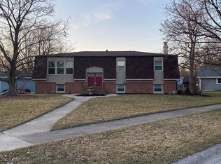 107 Tenbrook Dr, Crown Point, IN 46307