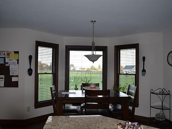 5th image of 7315 Dunphys Way