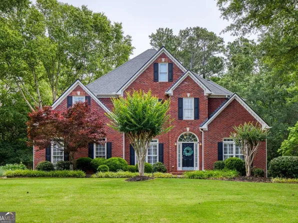 610 Woodstream Ct, Roswell, GA 30075