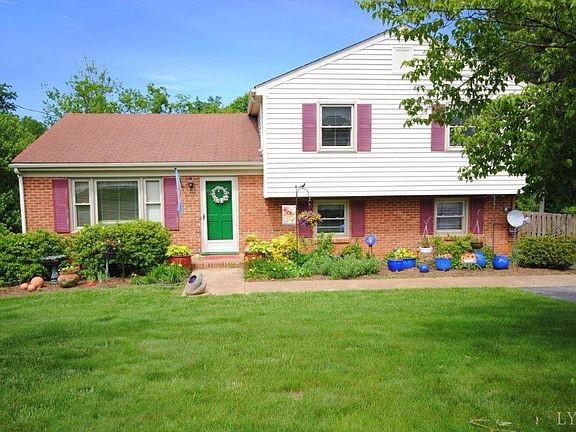 4th image of 113 Maple Hills Dr