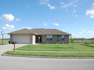 121 Deer Run St, Rogersville, MO 65742