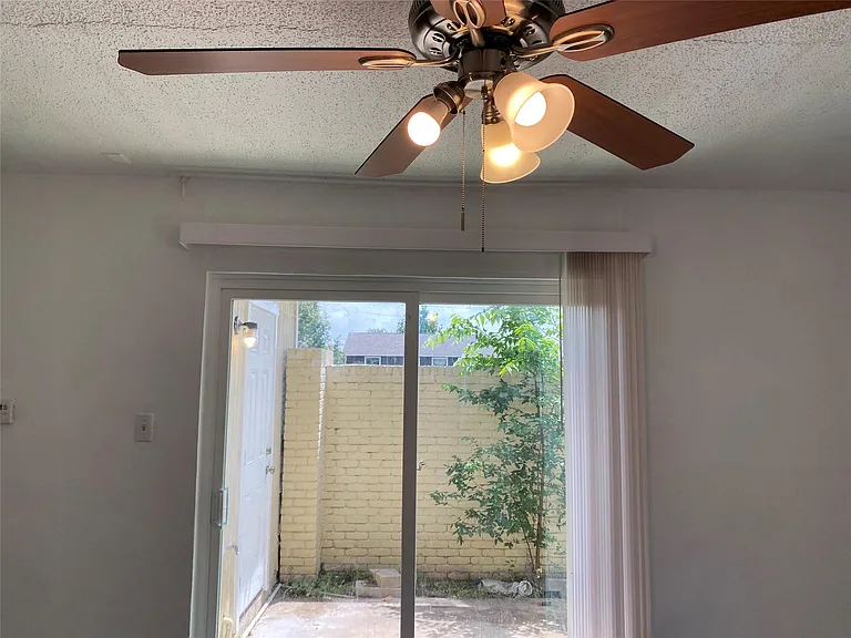 5002 Blue Spruce Cir #A — Photo 26