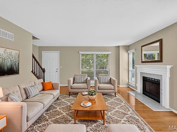 2nd image of 416 Johanna Place Dr
