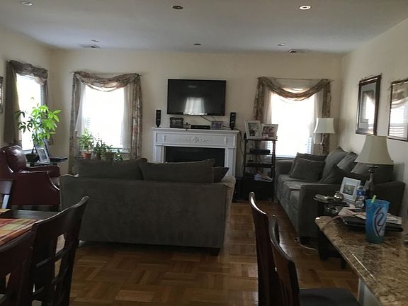 2nd image of 530 W Olive St