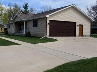 600 6th Ave E, Oskaloosa, IA 52577