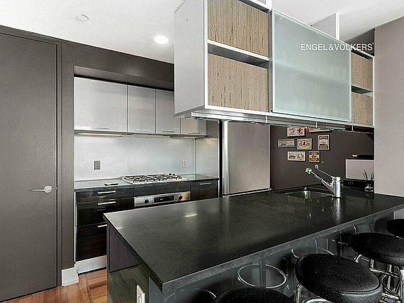 4th image of 350 W 42nd St APT 49A