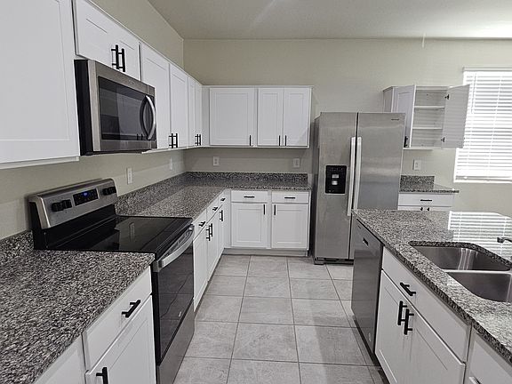 5th image of 35963 W San Alvarez Ave