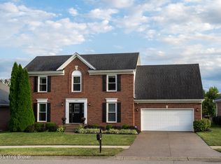 13706 Forest Bend Cir, Louisville, KY 40245