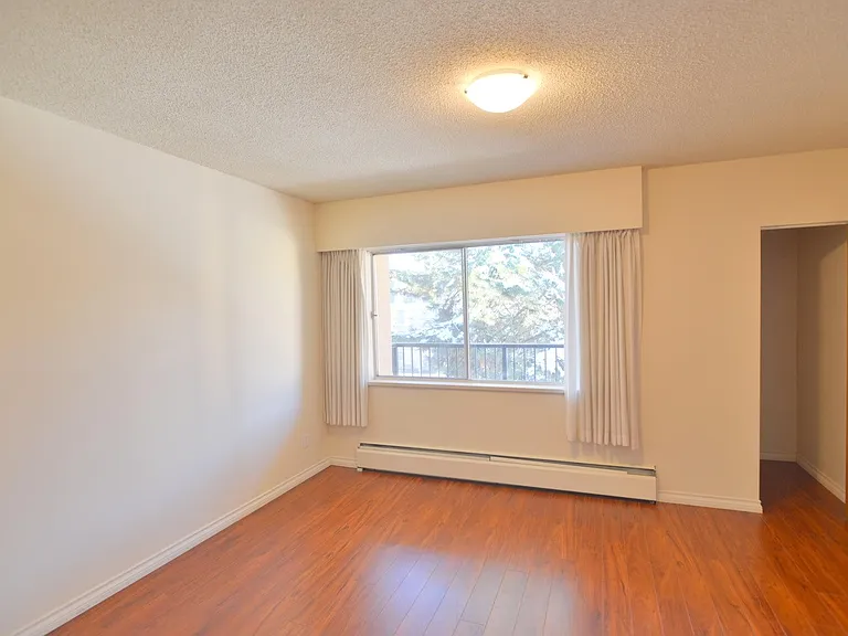 6635 McKay Ave #304 — Photo 10