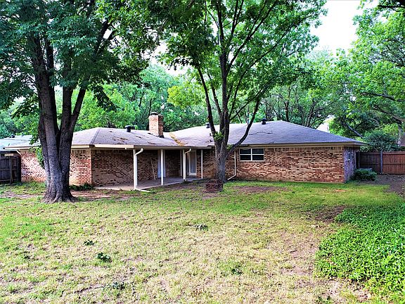 2nd image of 438 Frankie Ln