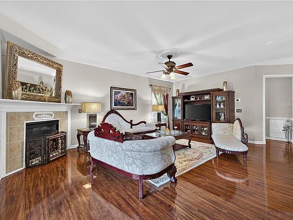 5th image of 3530 Anna Ruby Ln