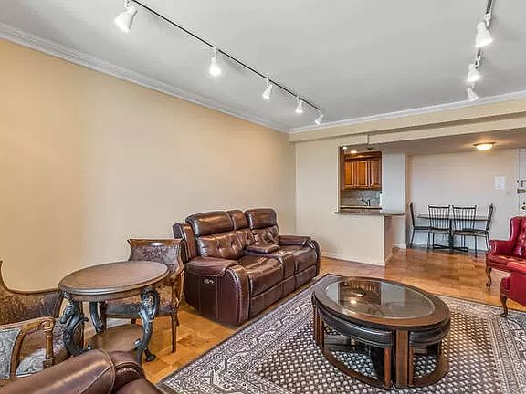 5th image of 270-10 Grand Central Pkwy APT 10J