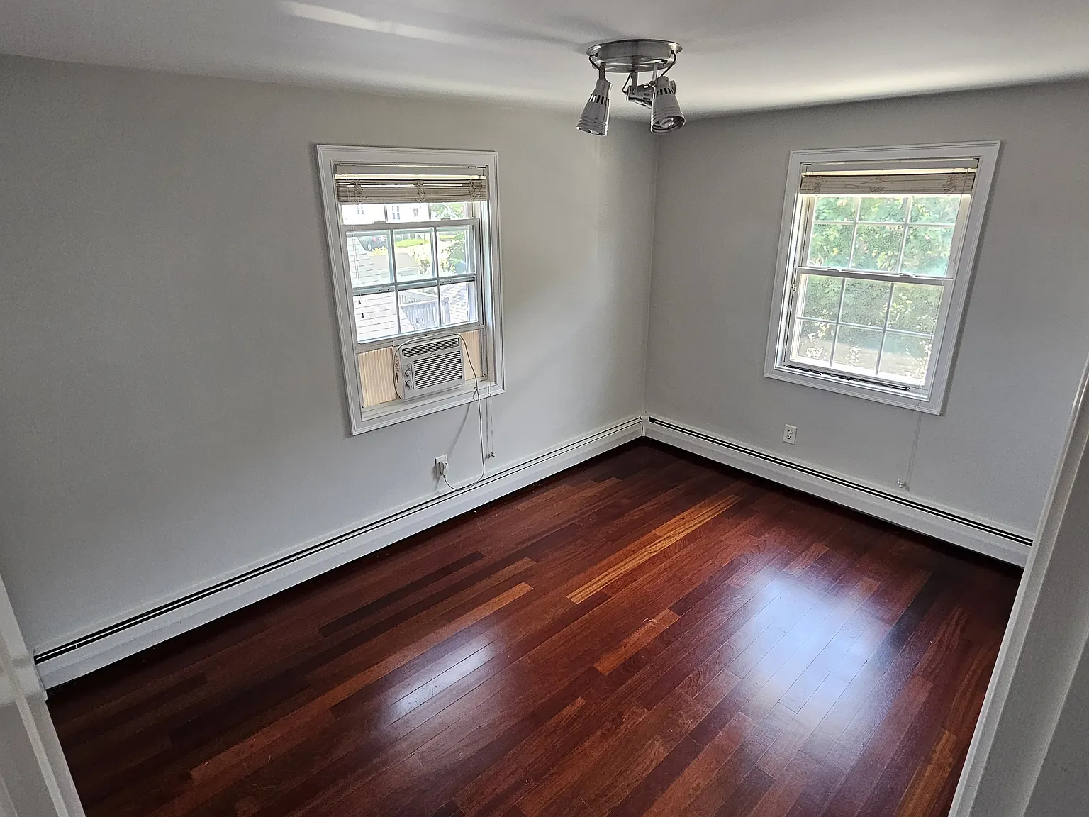 2 bed, 762 sqft, $2,800 — Photo 1
