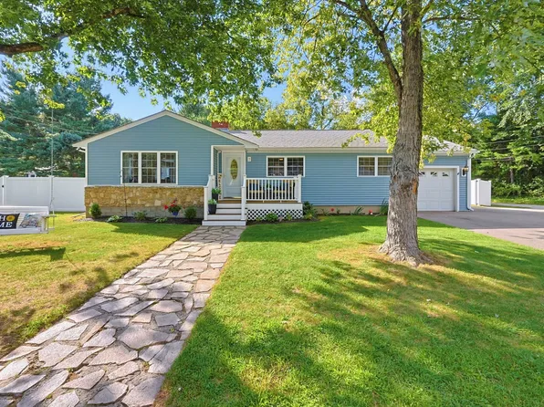2 Malden St, Oxford, MA 01540