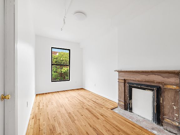 3rd image of 151 W 126th St #2