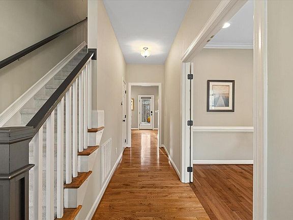 4th image of 203 Perry Creek Dr