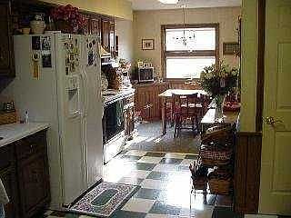 2nd image of 3623 Hazelhurst Ave
