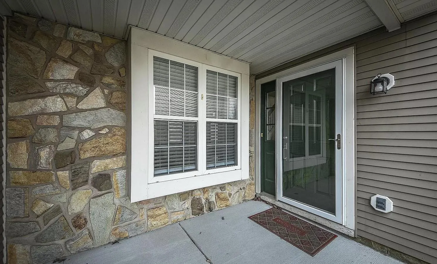 234 Sequoia Dr — Photo 2