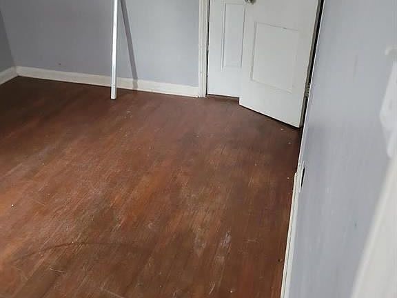 4th image of 4318 Berkshire St